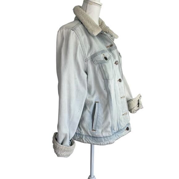 Levis - Vintage Sherpa Trucker Jean Jacket, Size 14-16 - Picture 3 of 16